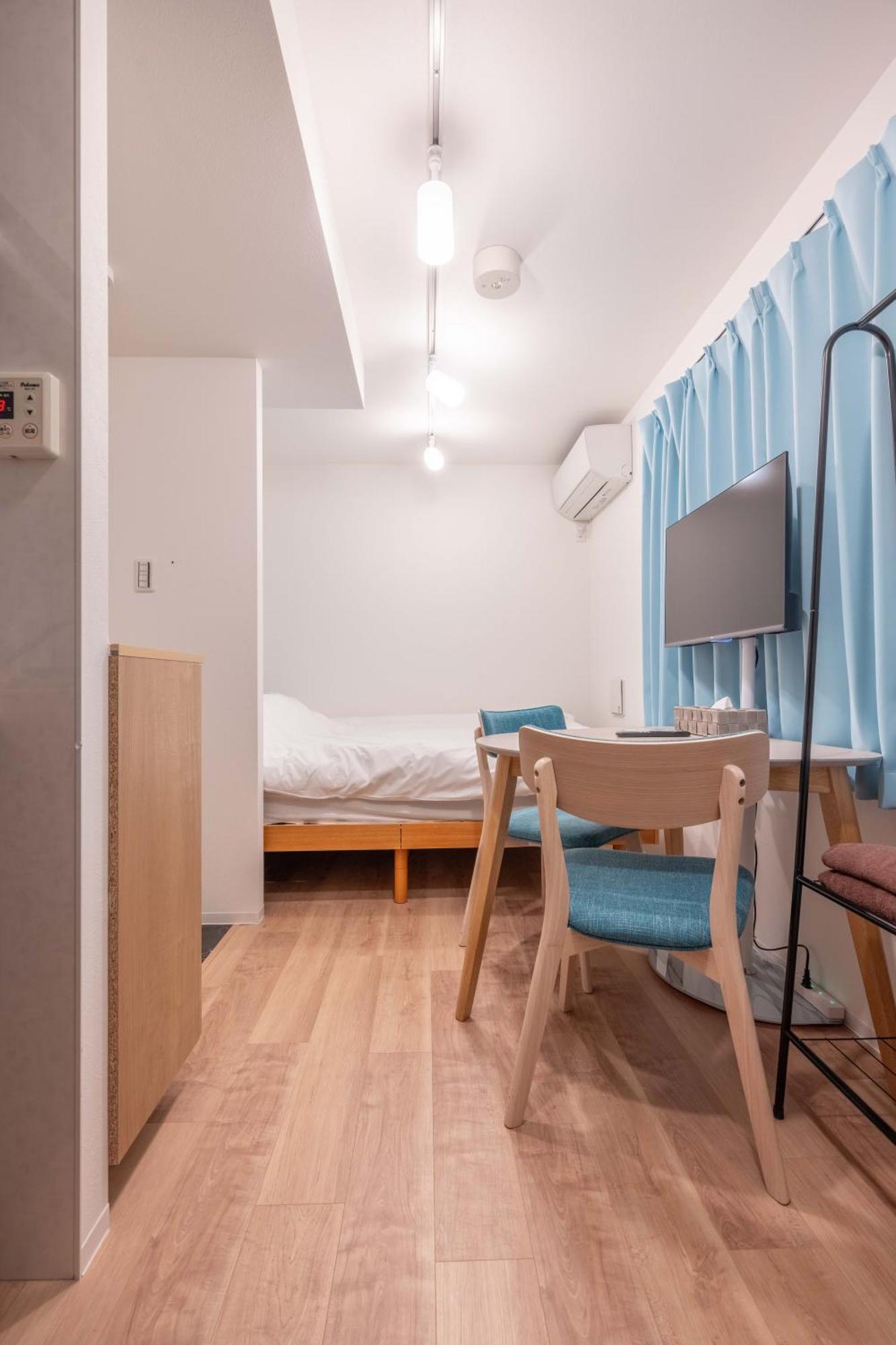 Apartment ジェミニス池袋303 *